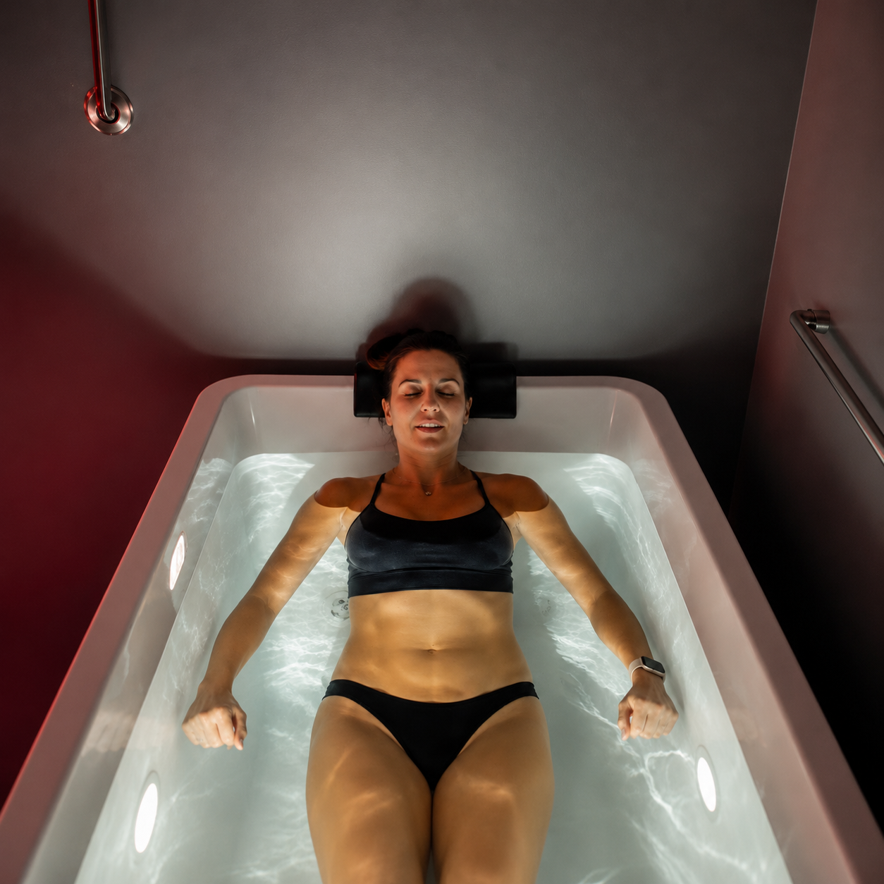 Private infrared sauna and cold plunge room at Float Goats